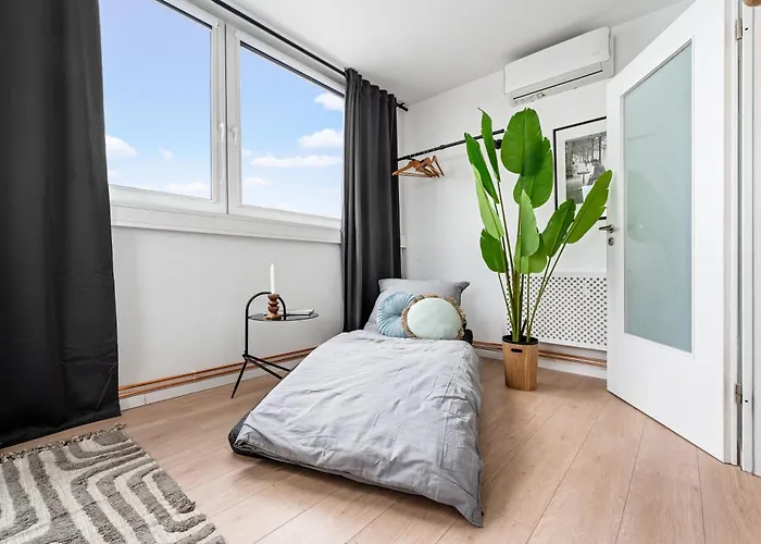 Urban Loft - 180 Skyline Balkon - 4sz - Hbf *