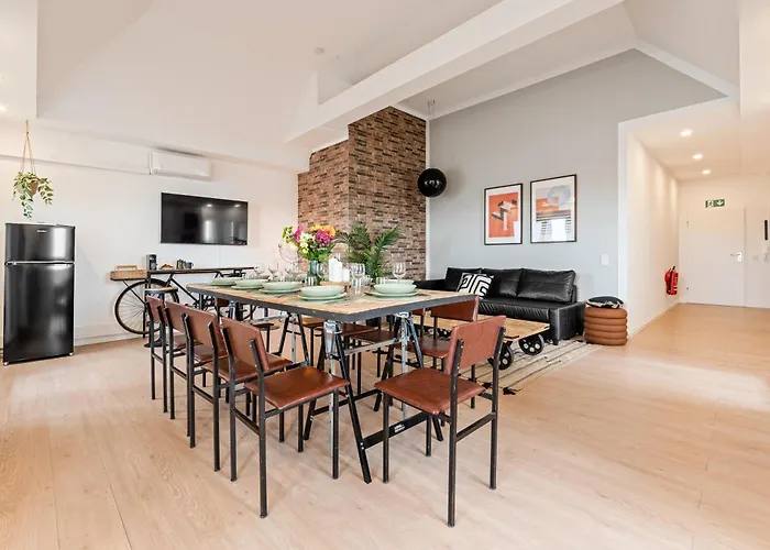 Urban Loft - 180 Skyline Balkon - 4sz - Hbf